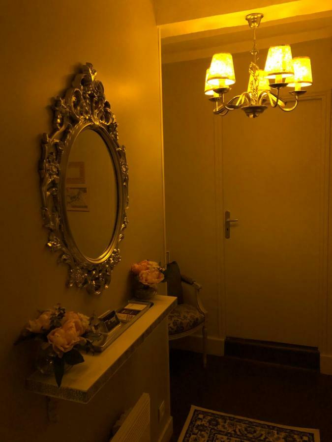 Апартаменты Bienvenue Au Petit Bonheur Онфлёр Экстерьер фото